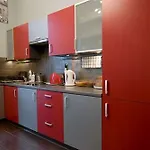 Ξενοδοχείο με διαμερίσματα Kadetus 2*