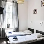 Ξενοδοχείο με διαμερίσματα Kadetus
