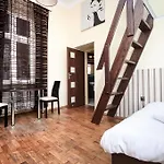 Kadetus Ξενοδοχείο με διαμερίσματα 2*